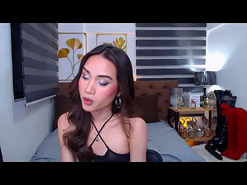 JuicyCockThea Adlı Modelin Canlı XXX Sohbeti
