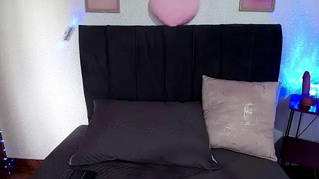 lucyfer_111's Live XXX Chat