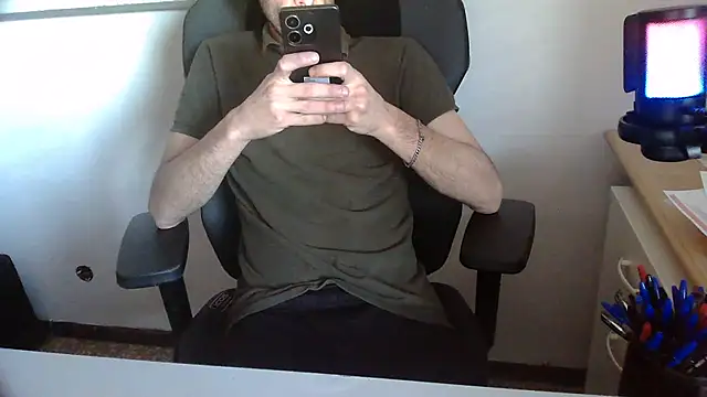 topg84 Show in webcam