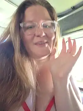 Chat XXX en directo de Love86Emily