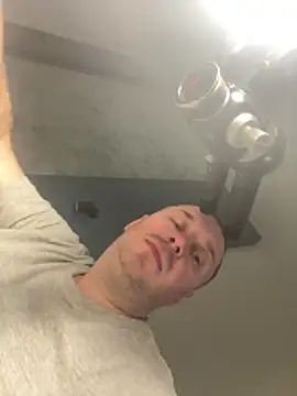 DorianJedayn Webbikameraesitys