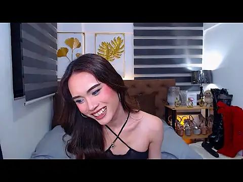 JuicyCockThea: онлайн-секс-чат
