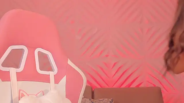 Živý XXX chat MaddyOwens
