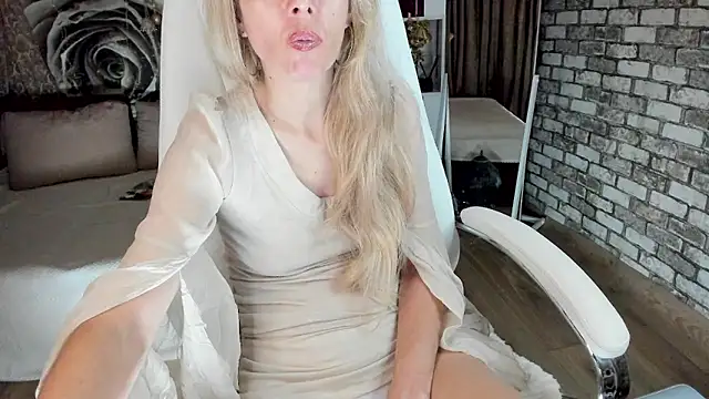 Eva_MelowのライブXXXチャット