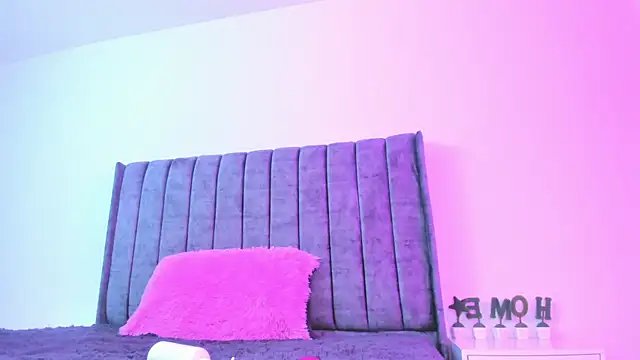 silvana__miller Adlı Modelin Canlı XXX Sohbeti