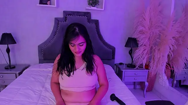 Chat +18 de KatieScott_ ao vivo