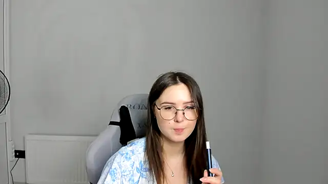 Regina_cute_: онлайн-секс-чат