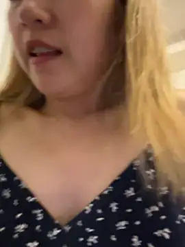 Olivia_PINK0322 Pertunjukan Webcam