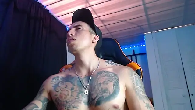Chat XXX Live Adam_Hudsond