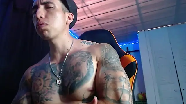 Czat XXX na żywo – Adam_Hudsond