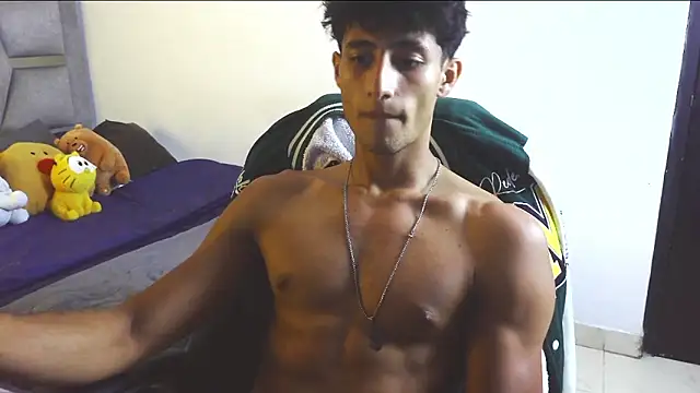 Онлайн чат XXX MaxiimoRomano_