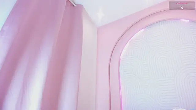 Ari-New's Live XXX Chat