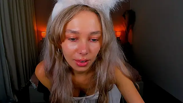 LuluAlis Live XXX-chat