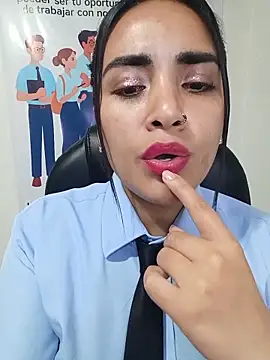 MAYE__13 Chat XXX live