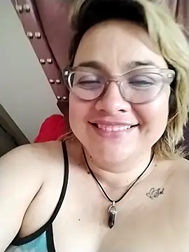 AnyaLuxx Chat XXX live