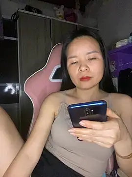 Ivy_Trix2 라이브 XXX 채팅