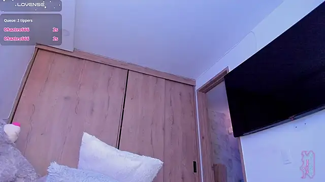 iriss_25's Live XXX Chat