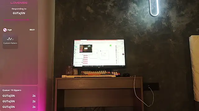 Chat +18 de naa0mii ao vivo