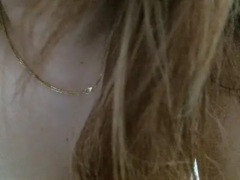 im_your_secret's Live XXX Chat