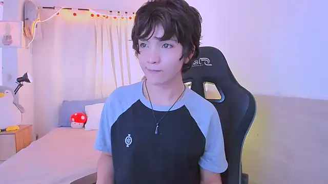 Sweet_Allan 即時 XXX 聊天