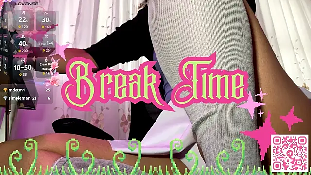 แชท XXX สดของ petitecurlybrunette