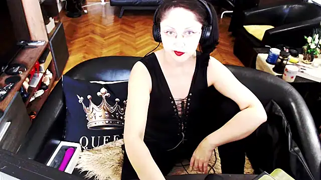 Imperatriza Adlı Modelin Canlı XXX Sohbeti