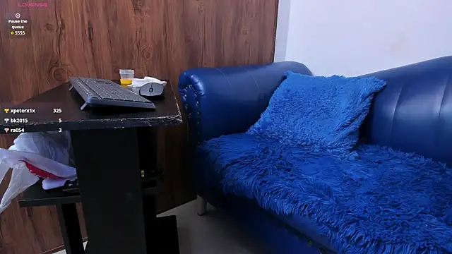 Mature_Skinny élő XXX-chatje