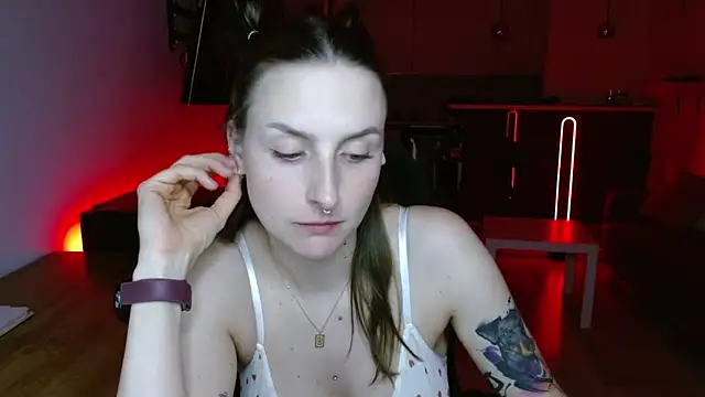 illusorycatn Live XXX chat