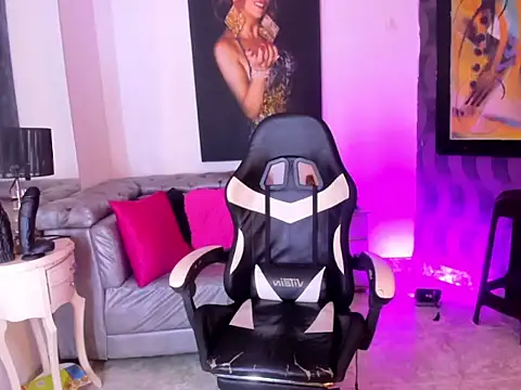 Ciara_HotTs' Live XXX Chat