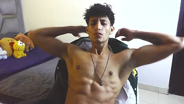 MaxiimoRomano_ Webcamshow