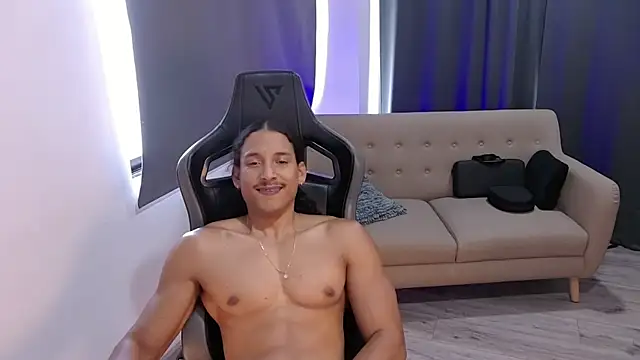Liam_V Webcamshow