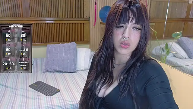 Chat +18 de Eli666uwu ao vivo