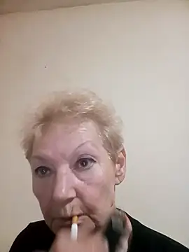 Chat +18 de Calypso-Loove ao vivo
