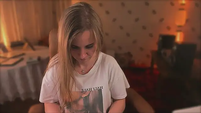 MiaSparkes' Webcam Show