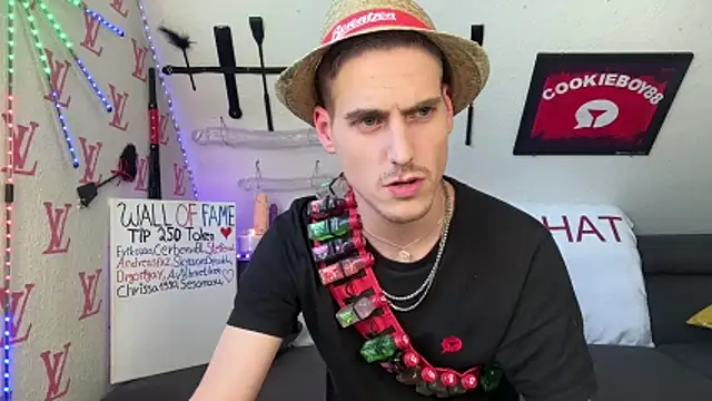 Cookieboy88: вебкам-шоу