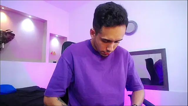 XXX chat uživo modela Zack_isback