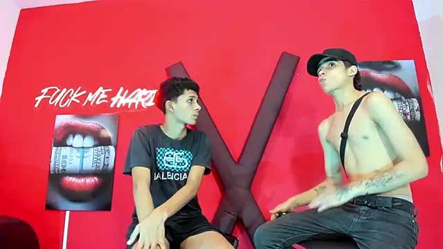 TWINKS_BOYSXn Webbikameraesitys