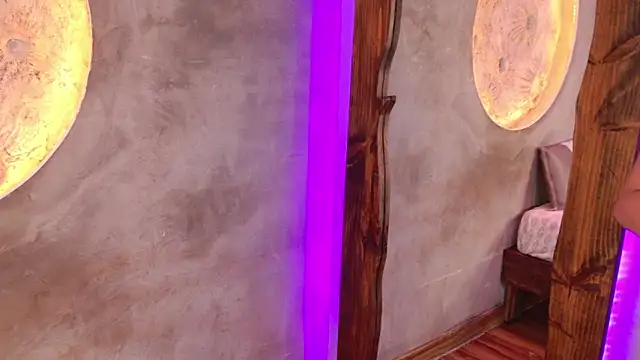 XXX chat uživo modela Kaaory