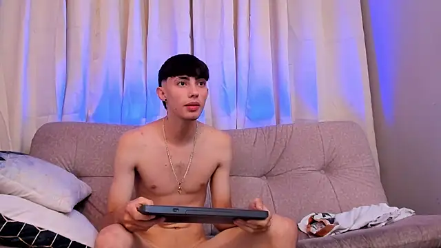 Caled_Saenz's Webcam Show