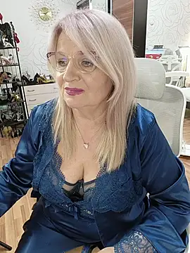 دردشة AvrilMillers الجنسية المباشرة
