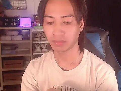 Erin_23n Webbikameraesitys