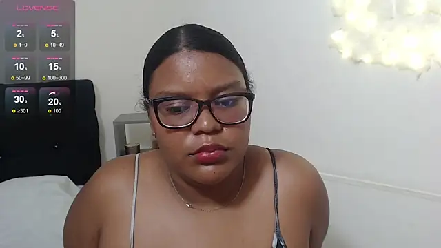 Chat +18 de Gibi_Laurent ao vivo