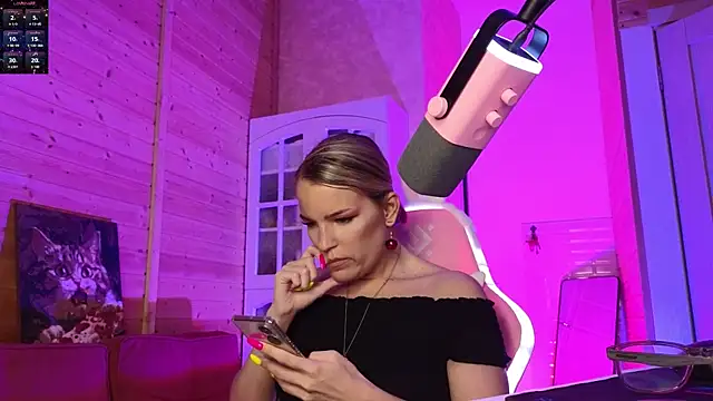 Lady_Shine live XXX chat