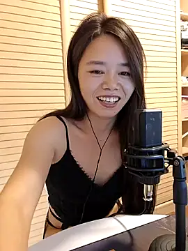 yueyue_99's Live XXX Chat