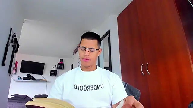 Chat XXX Live _John_Boy_