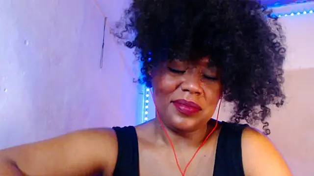 cherry_cleou – Naživo XXX chat