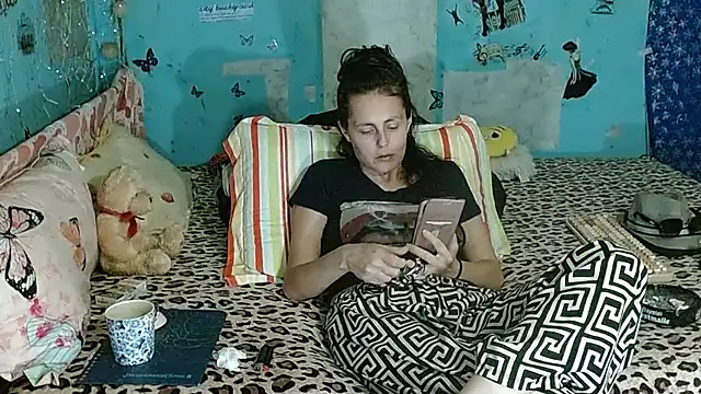 brighteyes77 live XXX chat