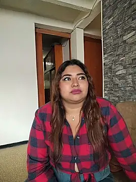 CurvyLolaX's Live XXX Chat