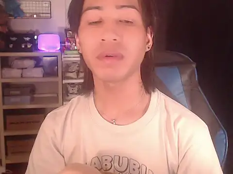 Erin_23's Live XXX Chat