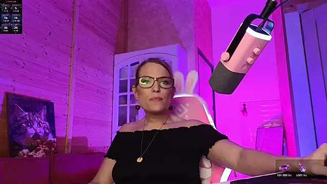 Lady_Shine Show in webcam